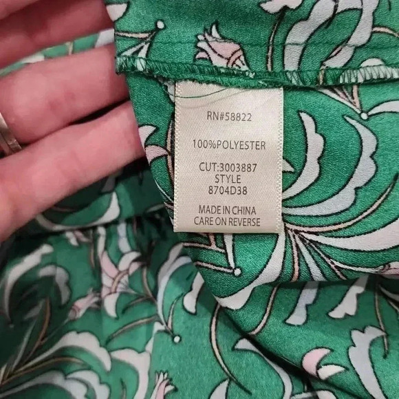 Max Studio Women's Floral Print Tie Front Ruffled Top Green Size Small - Picture 8 of 8